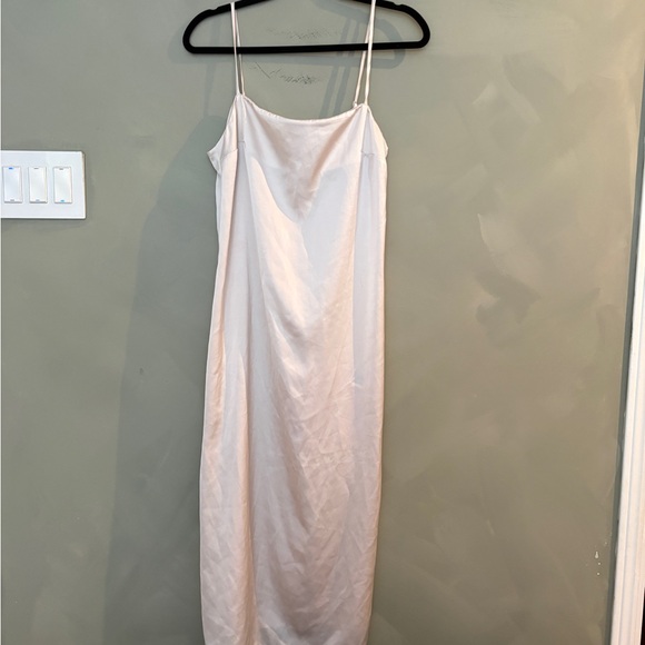 H&M Dresses & Skirts - H&M Cream Slip Dress